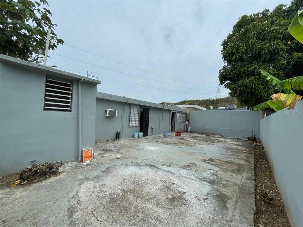 URB JARDINES DEL CARIBE PP8, CALLE 40 PONCE PR