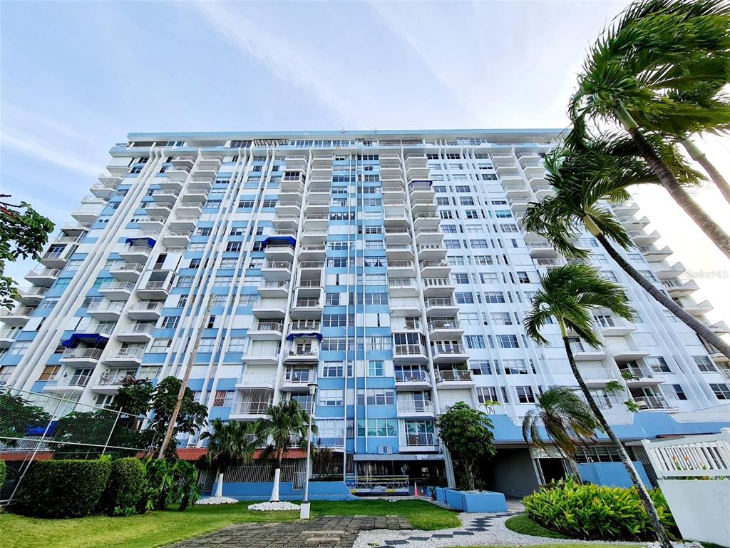 Cond. Marbella del Caribe AVE. ISLA VERDE 601