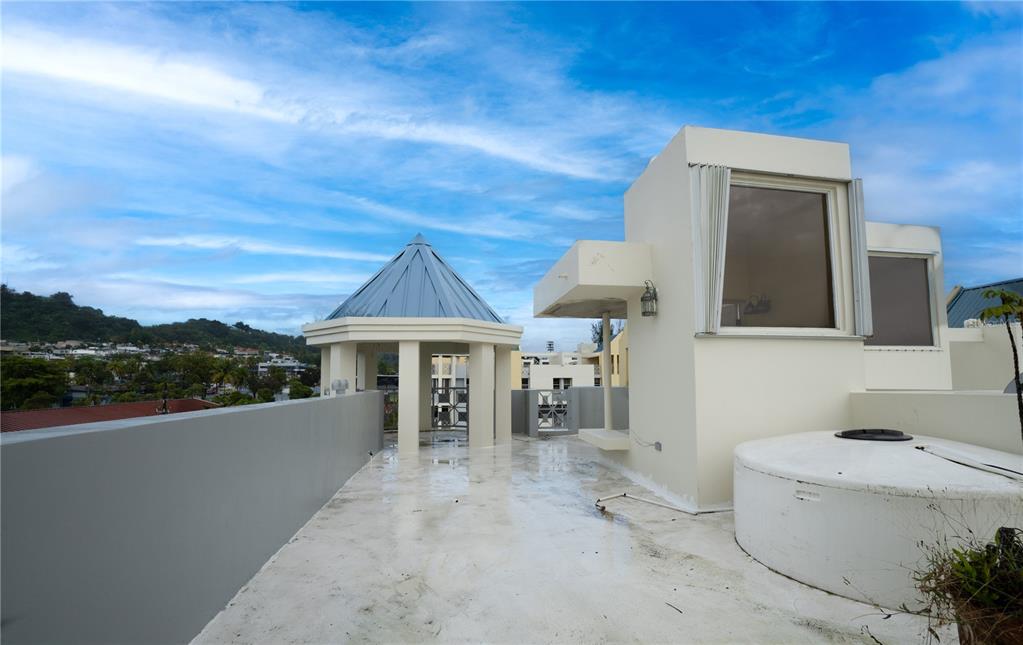 CONDOMINIO PLAZA ESMERALDA