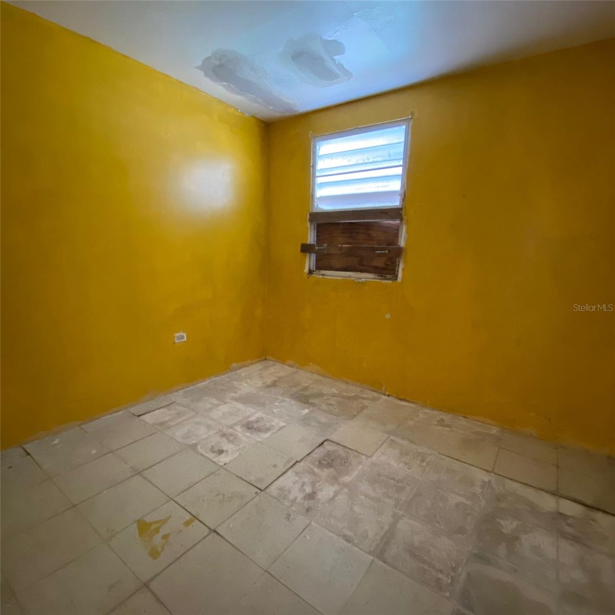 URB VALLES DE GUAYAMA