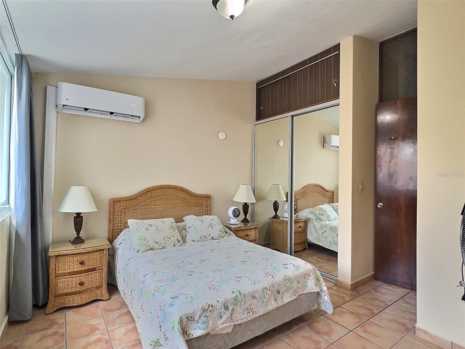 37 OCEN VILLAS URB DORADO DEL MAR