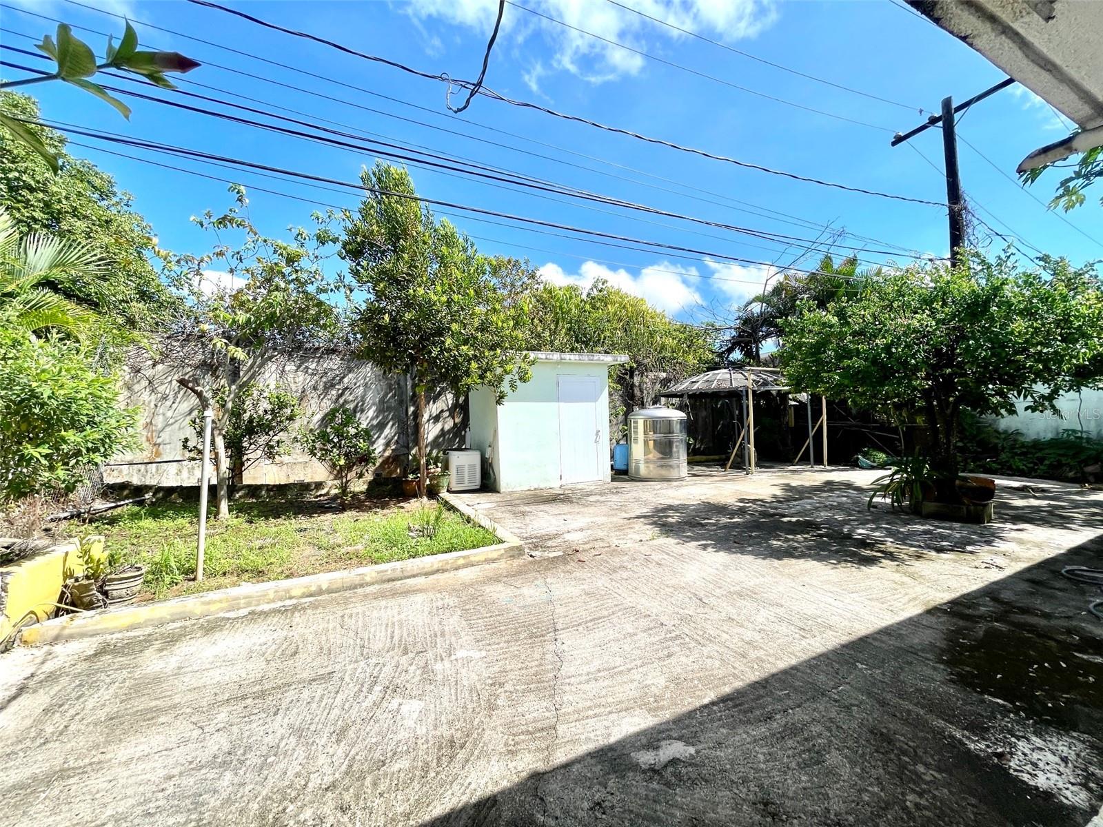 URBANIZACION TORRIMAR