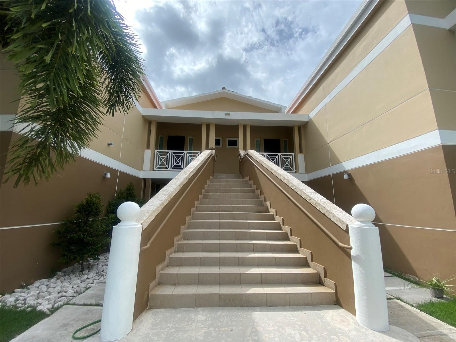 VILLAS DE CAGUAS REAL GOLF COUNTRY CLUB