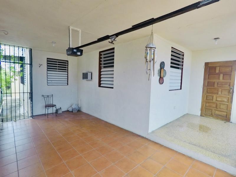 URB. BAHIA, MULTIFAMILIAR EN CATAÑO, PUERTO RICO