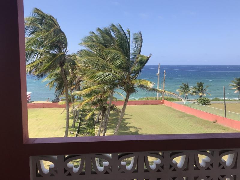 ISLOTE, CASA EN ARECIBO, PUERTO RICO