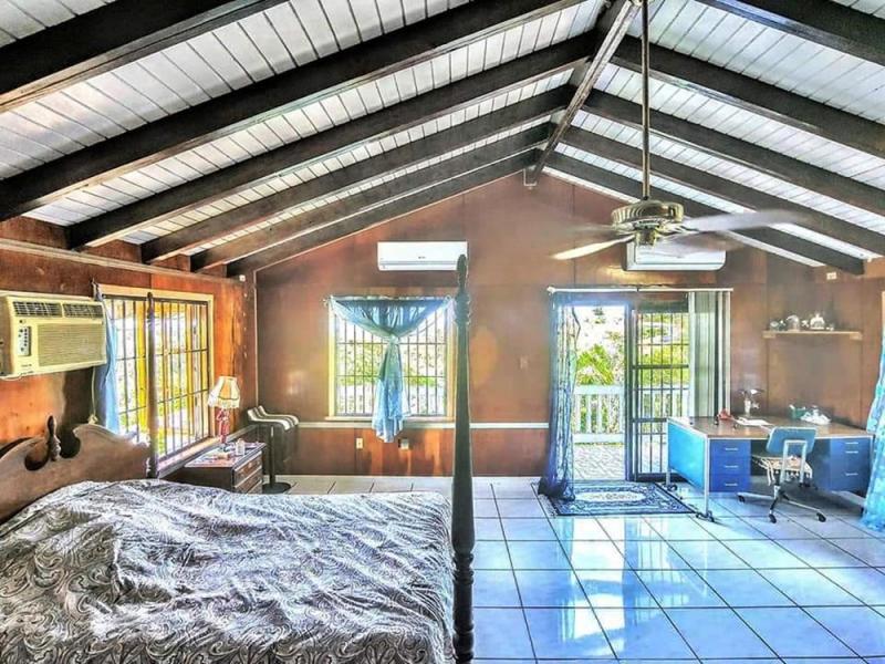 COLINAS DE LUQUILLO, CASA EN LUQUILLO, PUERTO RICO