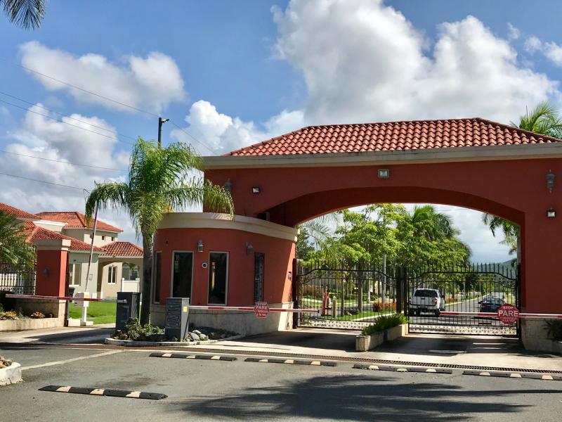 HACIENDA EL MOLINO, SOLAR EN VEGA ALTA, PUERTO RICO
