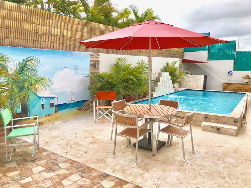 PAISAJES DEL RIO, CASA EN LUQUILLO, PUERTO RICO