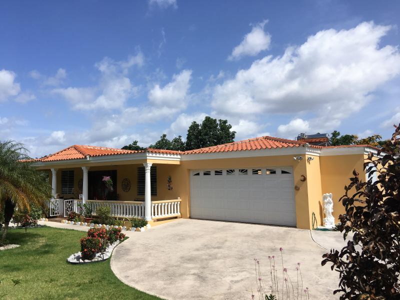 CAONILLA ABAJO, CASA EN VILLALBA, PUERTO RICO