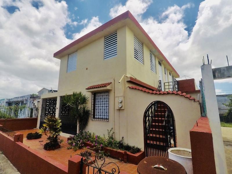 URB. BAHIA, MULTIFAMILIAR EN CATAÑO, PUERTO RICO