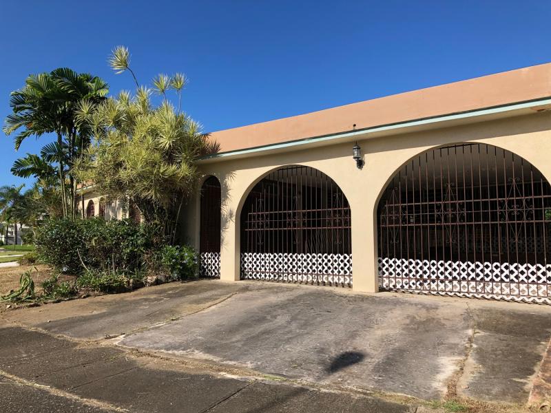 URB. MILAVILLE, CASA EN RIO PIEDRAS, SAN JUAN PUERTO RICO