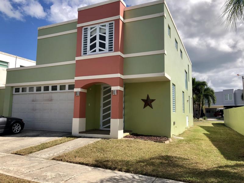 PALACIOS DEL PRADO, CASA EN JUANA DIAZ, PUERTO RICO