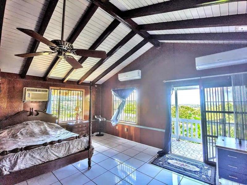 COLINAS DE LUQUILLO, CASA EN LUQUILLO, PUERTO RICO