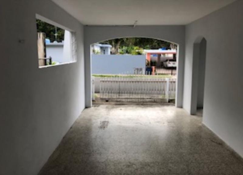 MONTELLANOS, CASA EN MOROVIS, PUERTO RICO