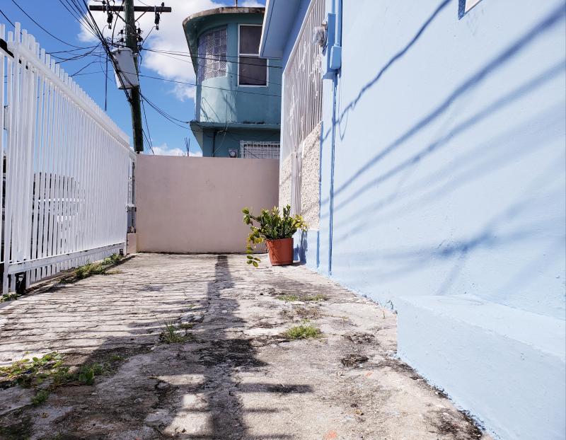 BARRIO LAS MONJAS, CASA EN HATO REY, PUERTO RICO