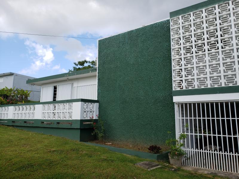HATO TEJAS, CASA EN BAYAMON, PUERTO RICO