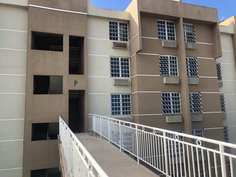VISTA SERENA, APARTAMENTO EN TRUJILLO ALTO, PUERTO RICO