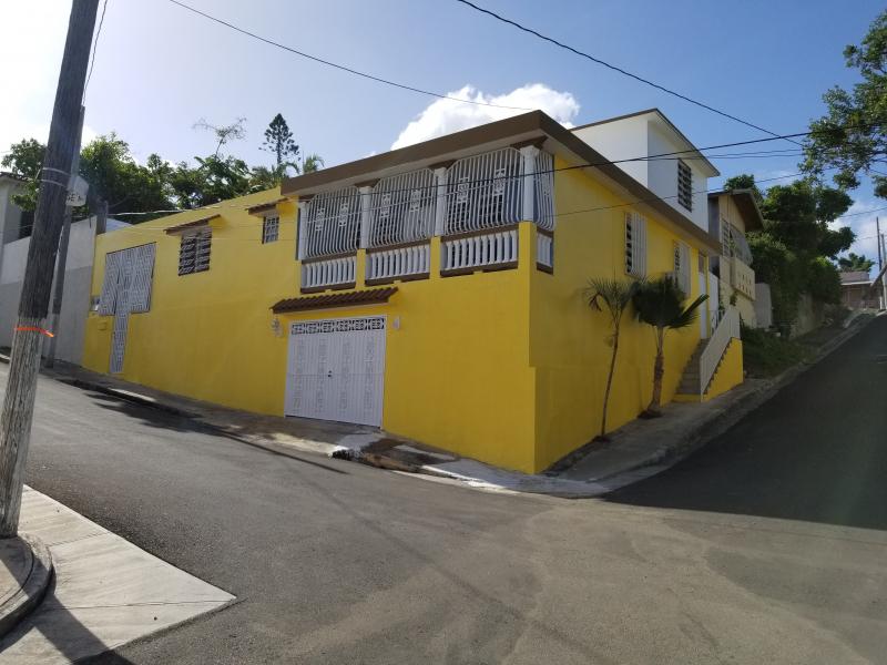 PORATA DORIA, CASA EN GUAYAMA, PUERTO RICO