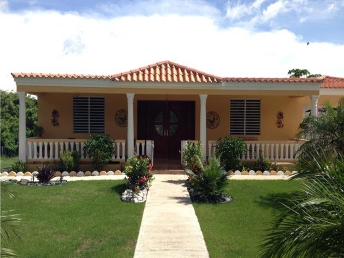 CAONILLA ABAJO, CASA EN VILLALBA, PUERTO RICO