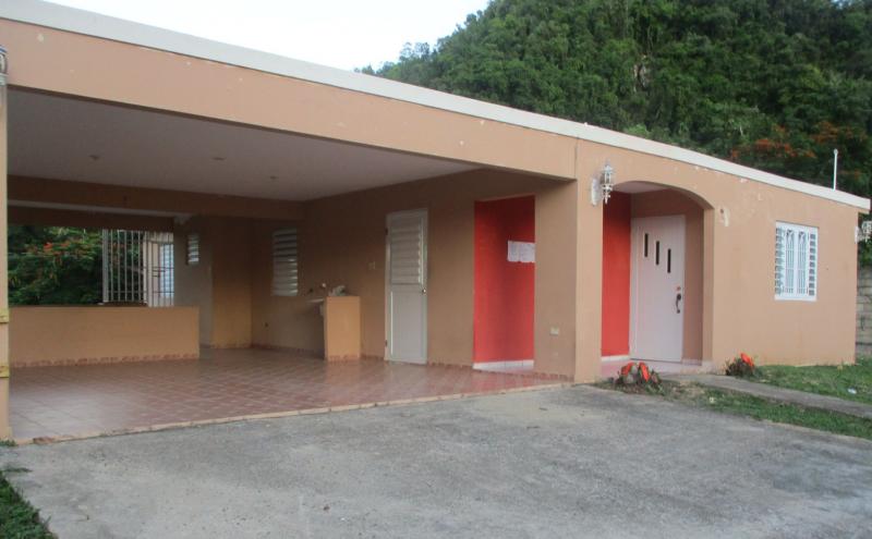 BO. COTO, CASA EN MANATI, PUERTO RICO