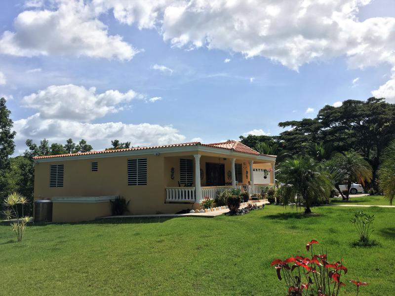 CAONILLA ABAJO, CASA EN VILLALBA, PUERTO RICO
