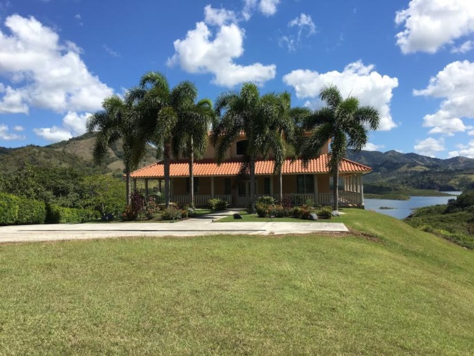 PUERCO ABAJO, CASA EN VILLALBA