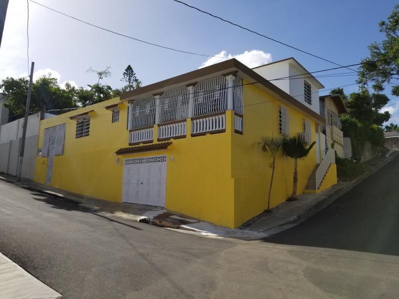 PORATA DORIA, CASA EN GUAYAMA, PUERTO RICO