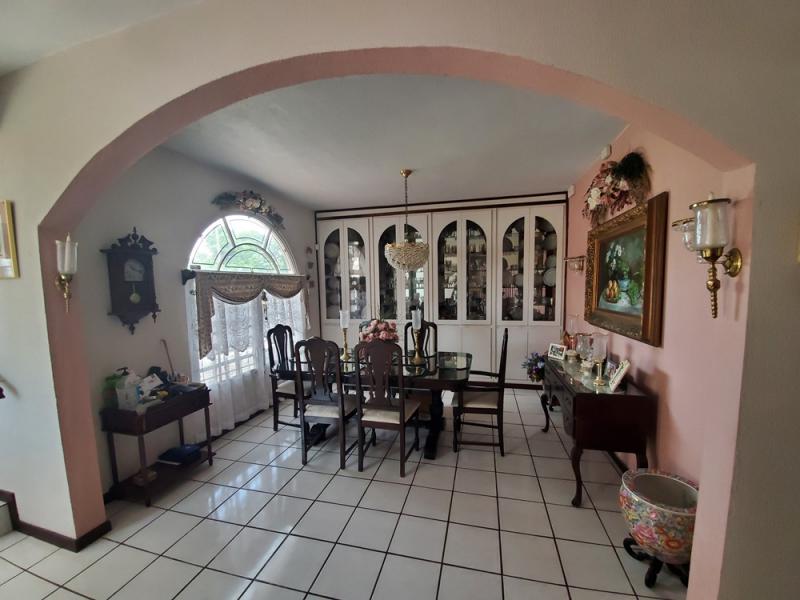 ALTURAS DE TEJAS, CASA EN LAS PIEDRAS, PUERTO RICO